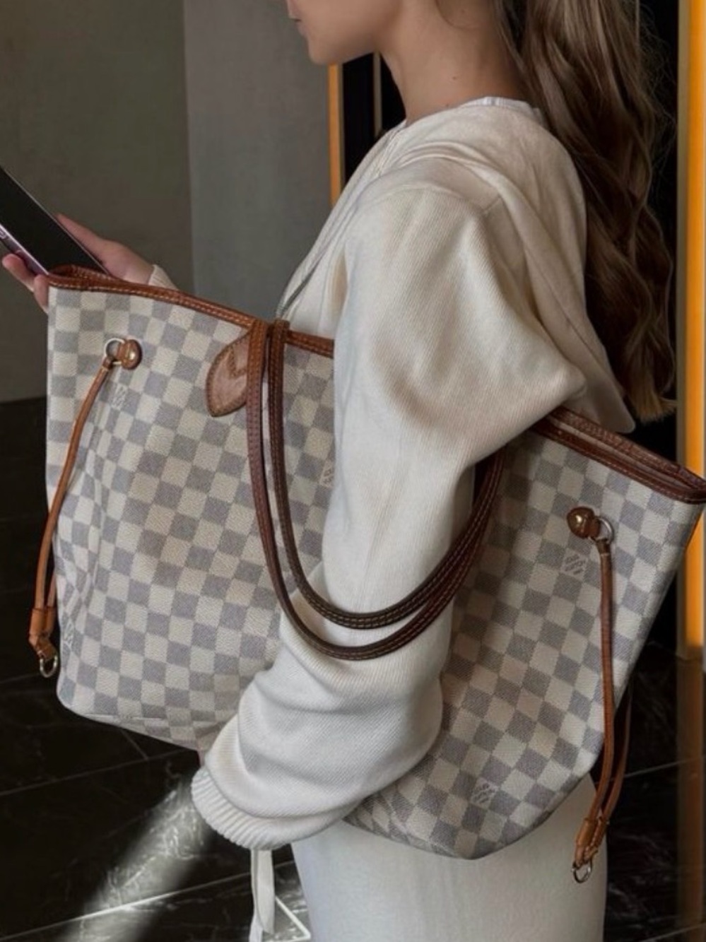 Authentic Louis Vuitton Neverfull Damier Azure - Picture 10 of 10